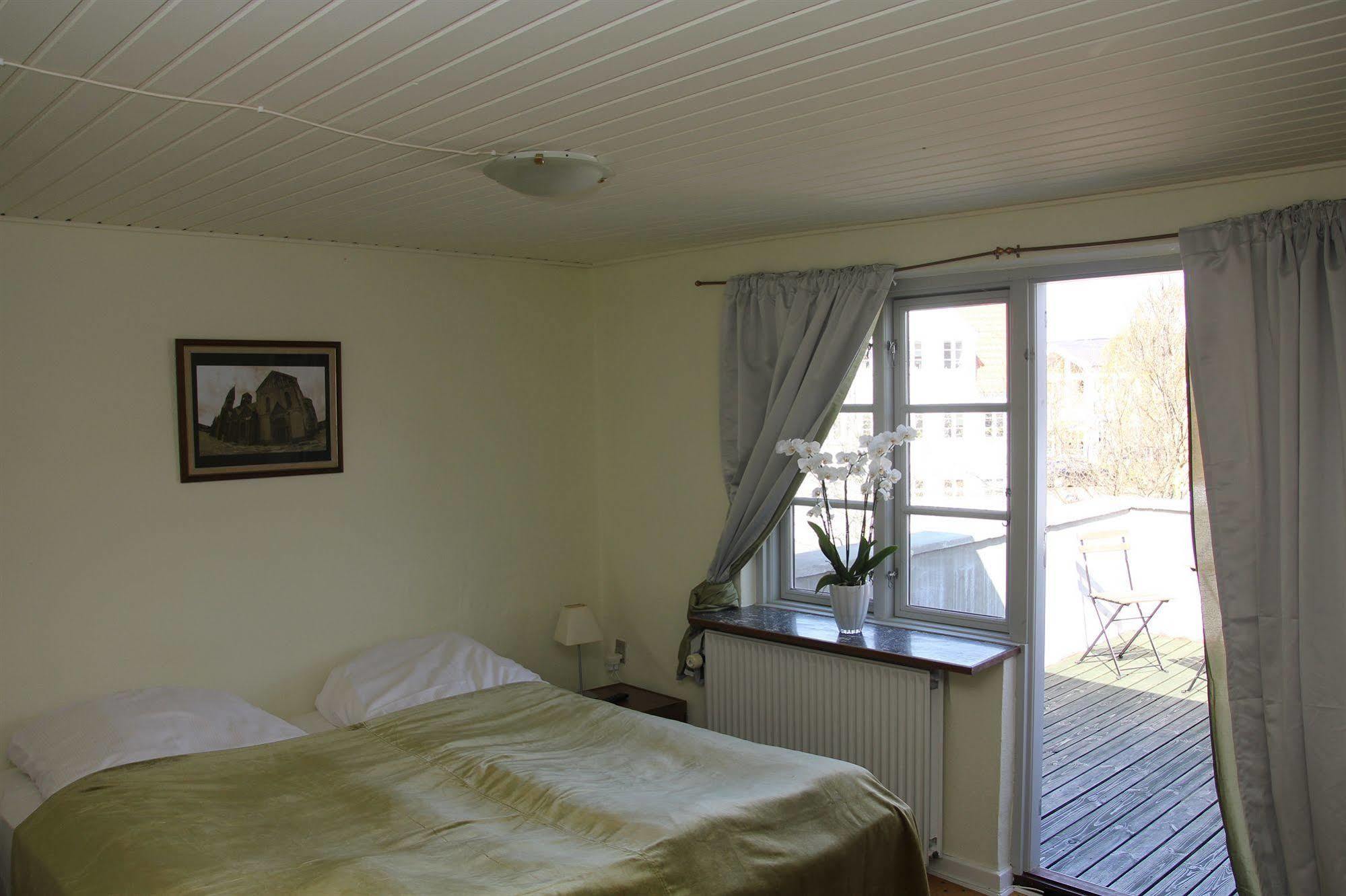 Hotel Рібе Екстер'єр фото